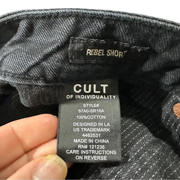 Cult of Individuality Rebel Short Men Black Wash Jean Shorts Sz 38 Rigid Denim - Picture 3 of 13